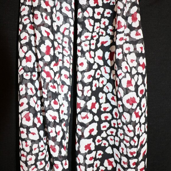 Womens Apt 9 Black Tunic top With Bell Sleeves XL with Scarf New with Tags - Picture 3 of 6